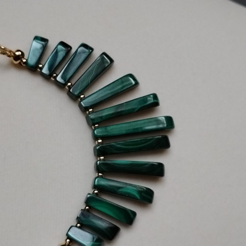 Hand Crafted Genuine A Grade Graduated Malachite Focal With 18kt Gold - Picture 4 of 9